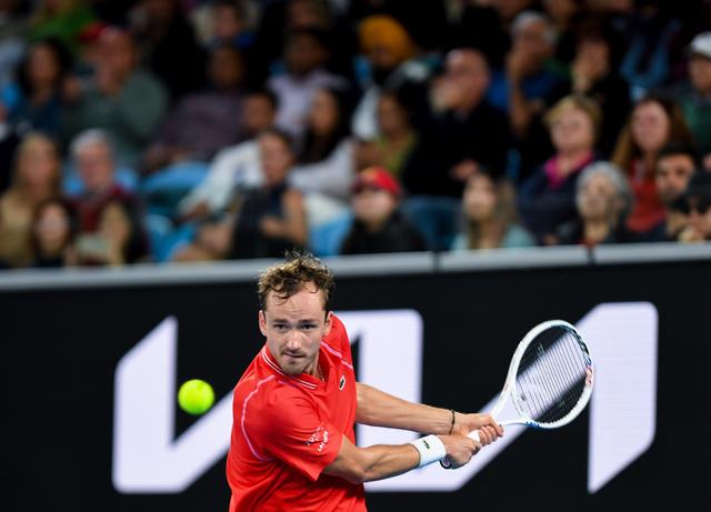 意大利网球队绝杀澳大利亚网球队，梅德韦杰夫高光表现