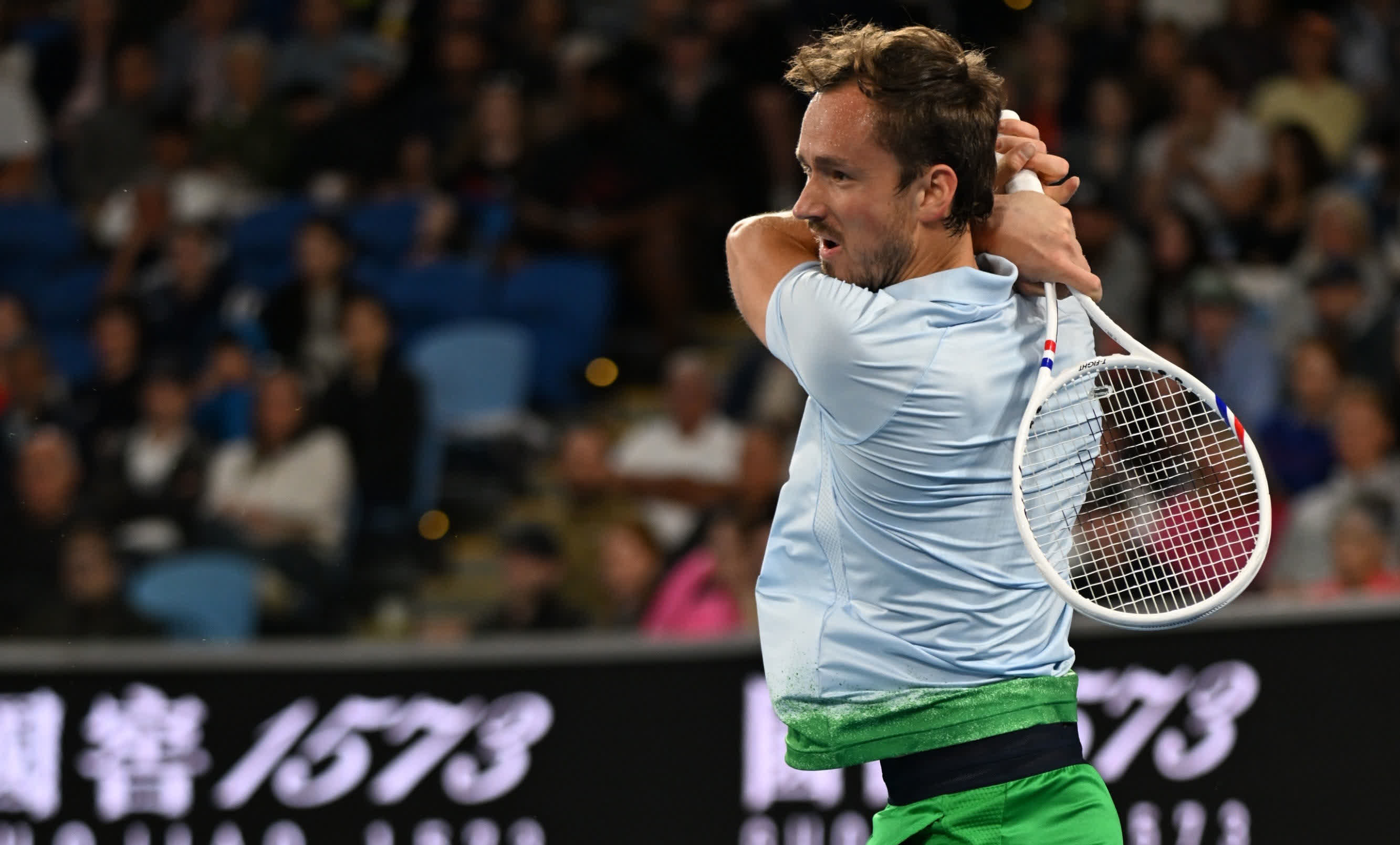 爱游戏下载-澳大利亚网球队逆转世界网球队，梅德韦杰夫关键制胜