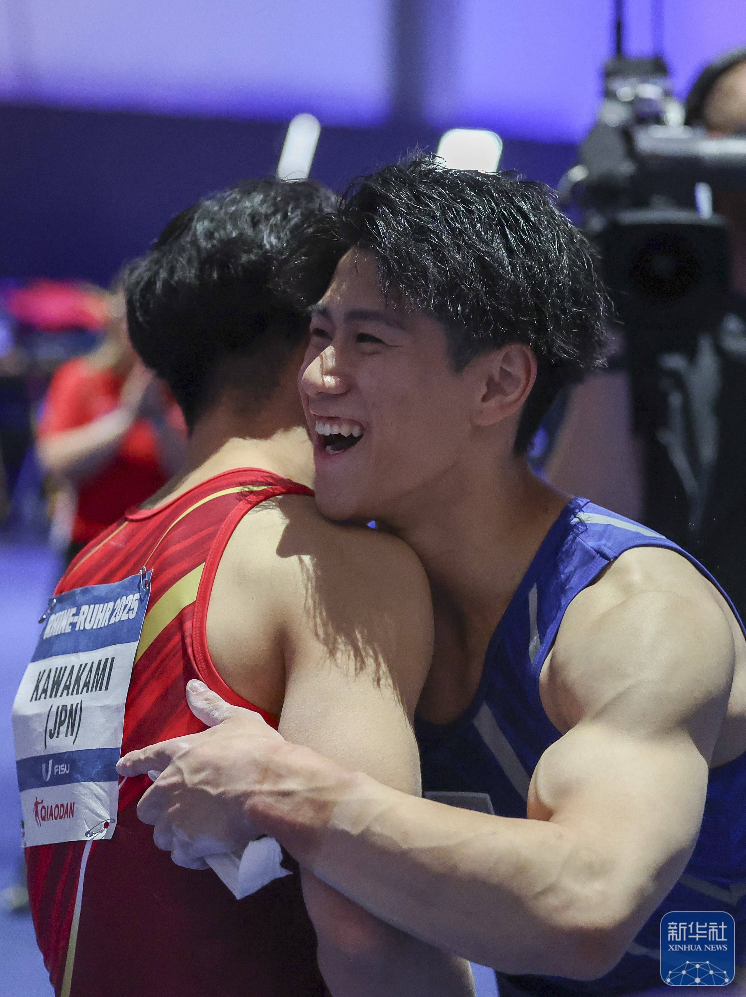 体操场外新闻不断，话题热度爆表