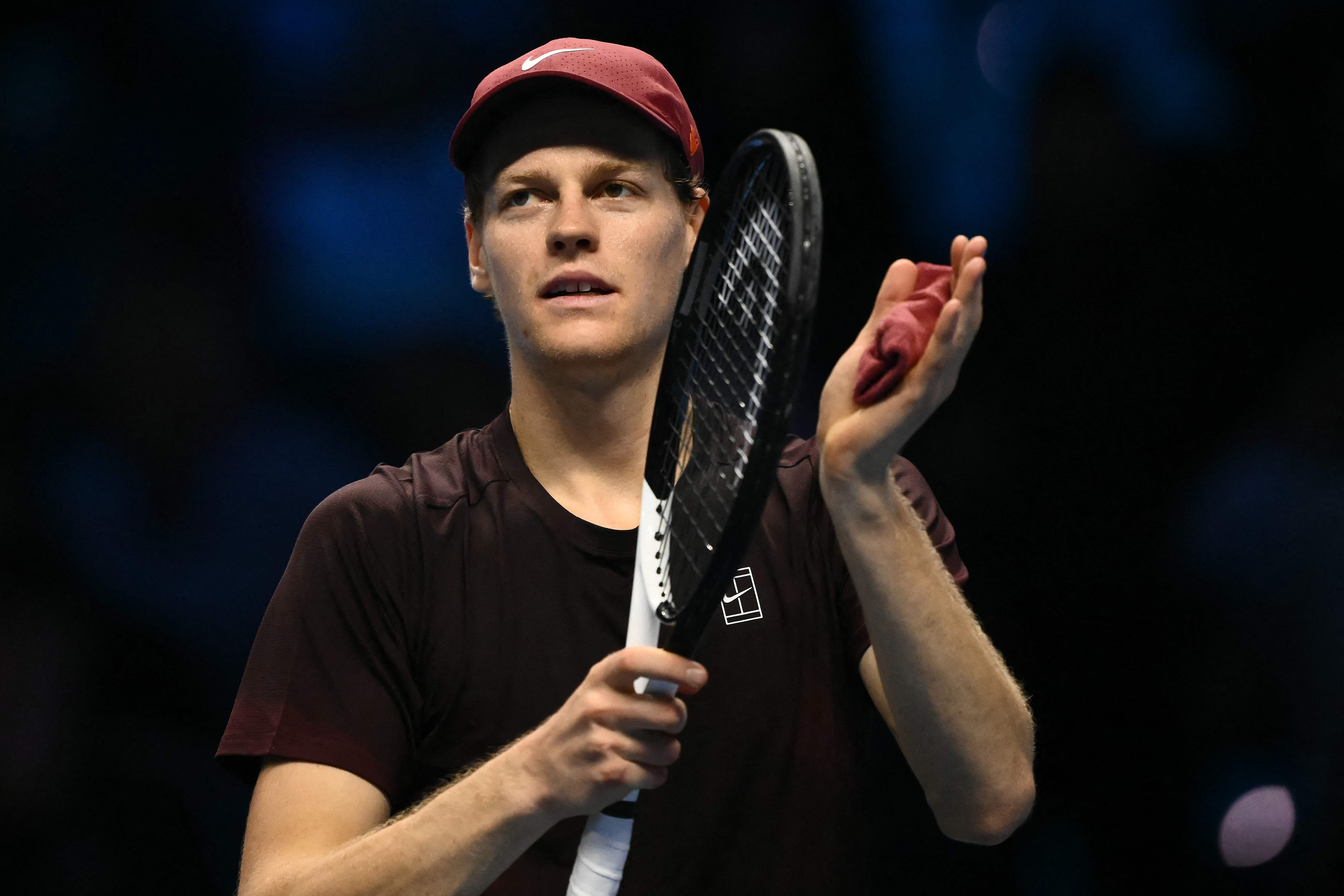 ATP总决赛险胜美网，兹维列夫带队取胜