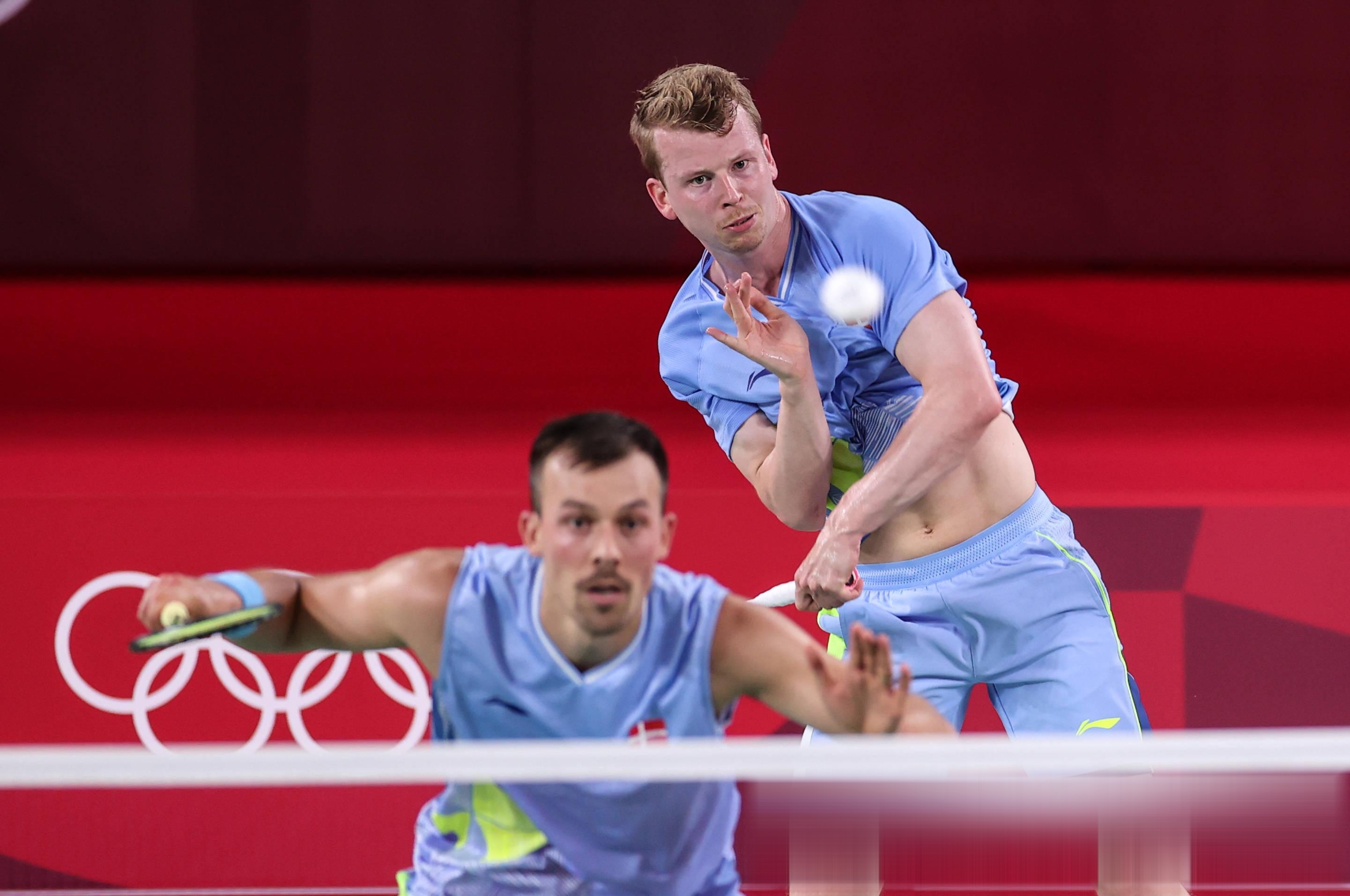 爱游戏在线-印尼队翻盘泰国队，石宇奇关键制胜