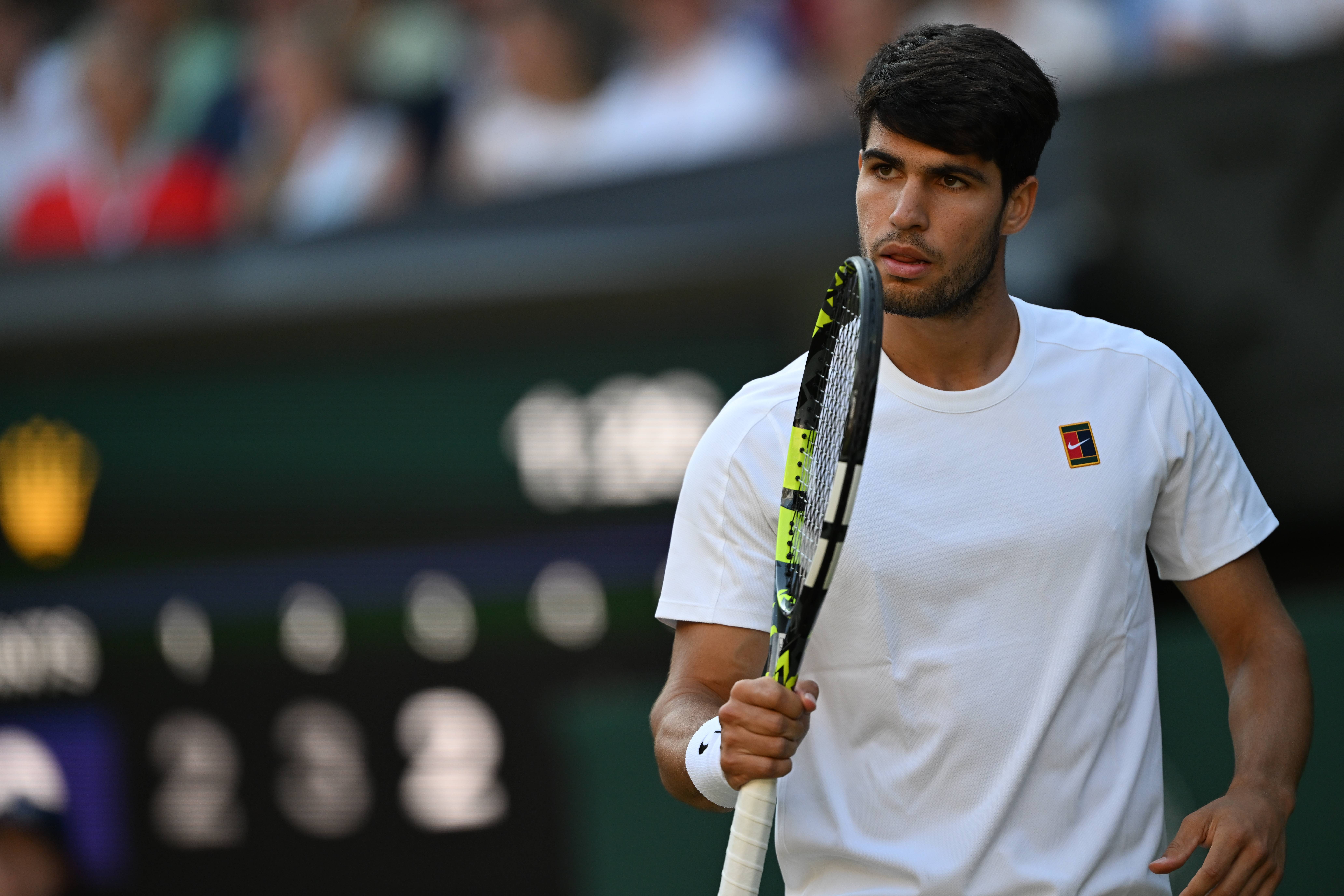 爱游戏体育-温网横扫年终总决赛，阿尔卡拉斯惊艳四座