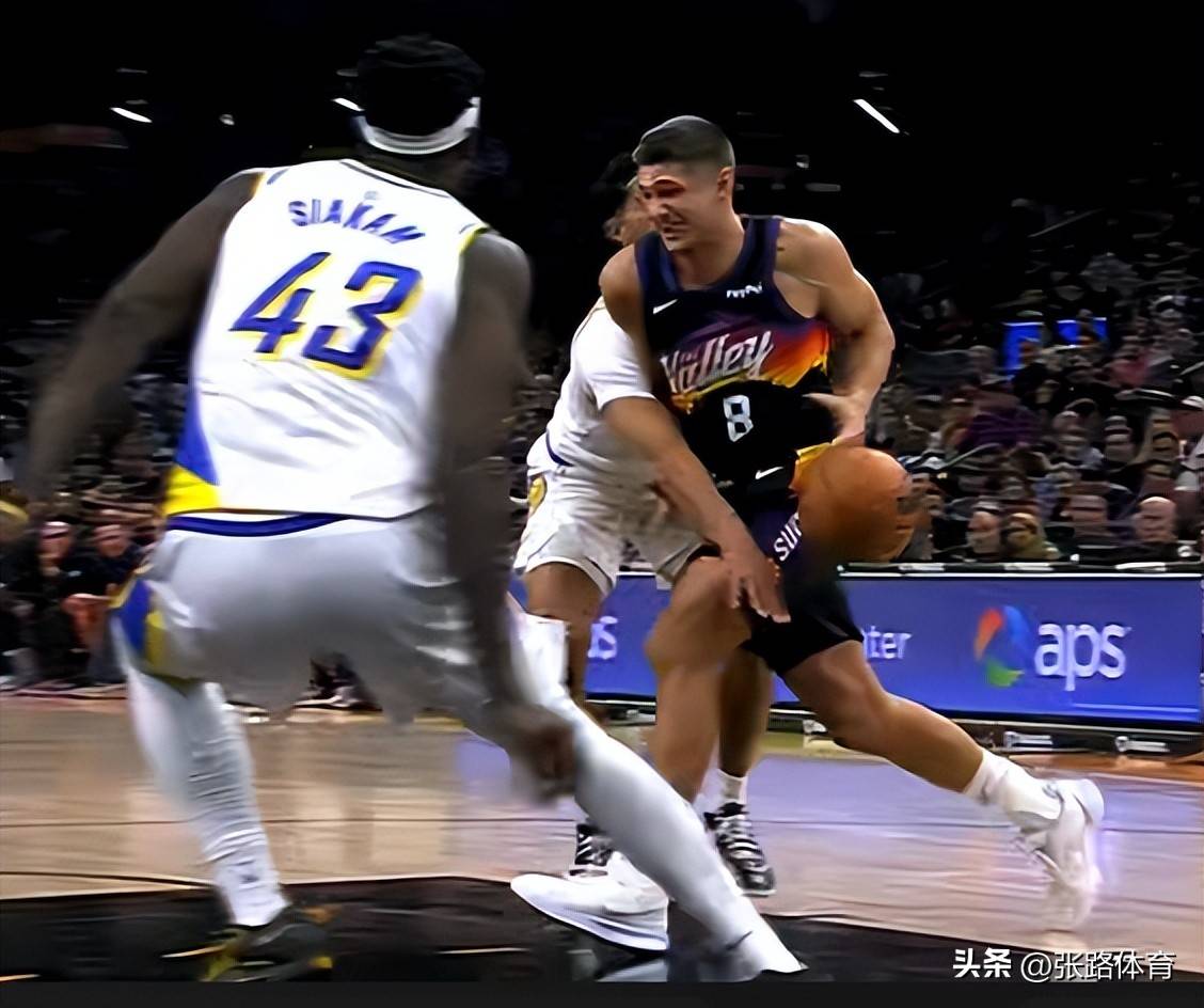 爵士碾压步行者，布克状态火热