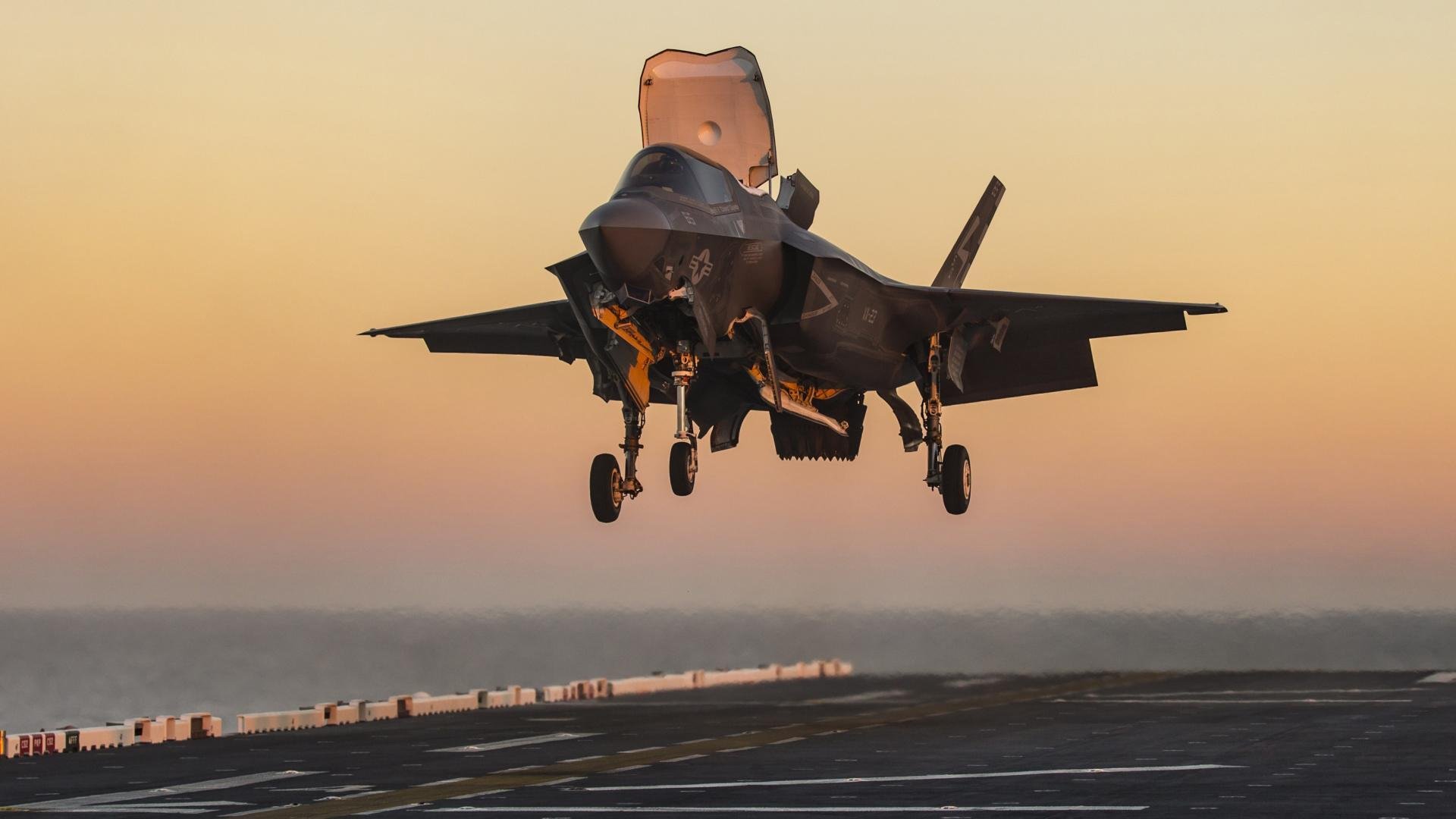 团队铁蹄与个人权杖，现代足球的两种征服叙事