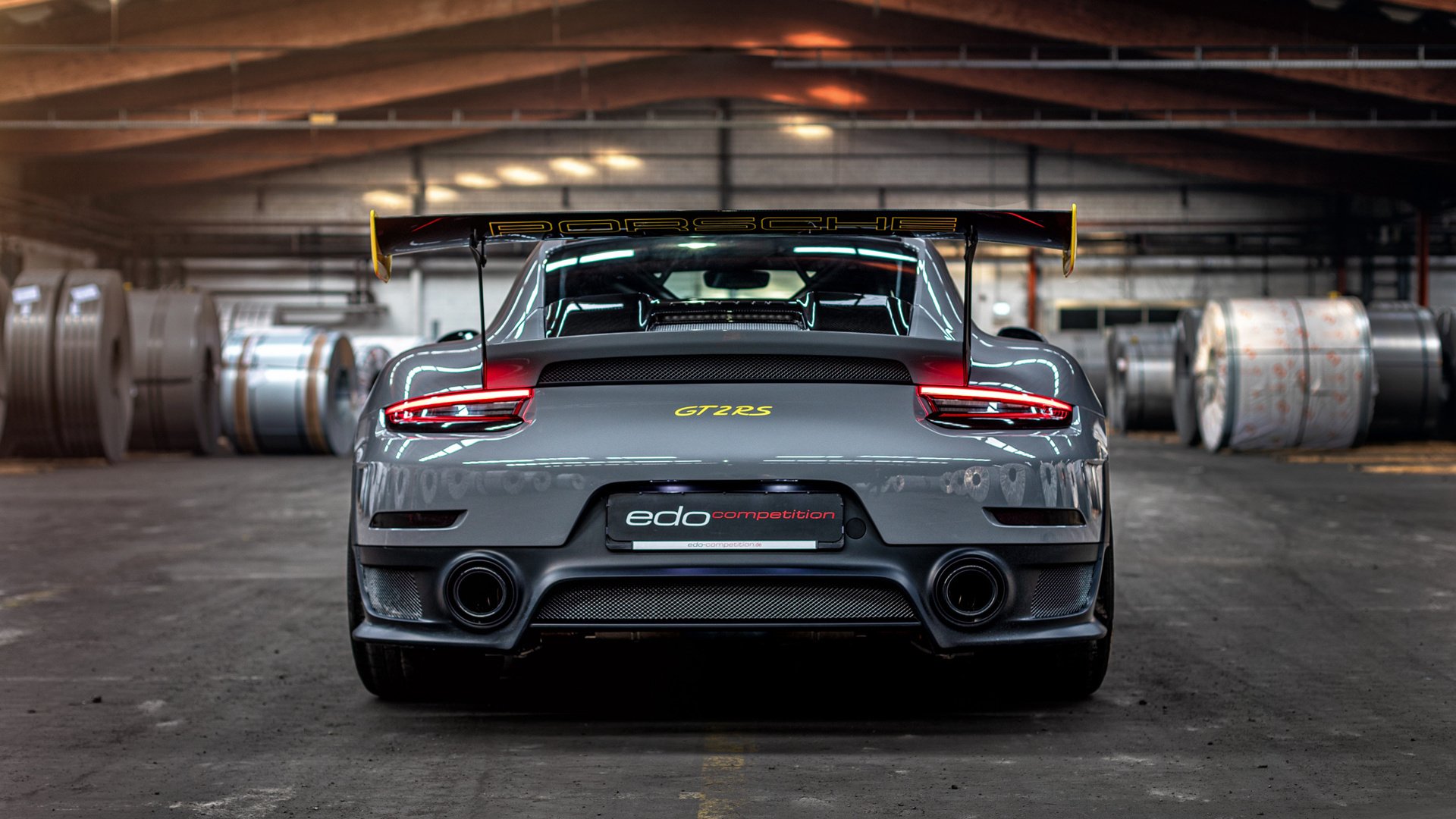 跨界风暴，安哥拉足球震撼巴萨，卡拉斯科F1首秀夺冠