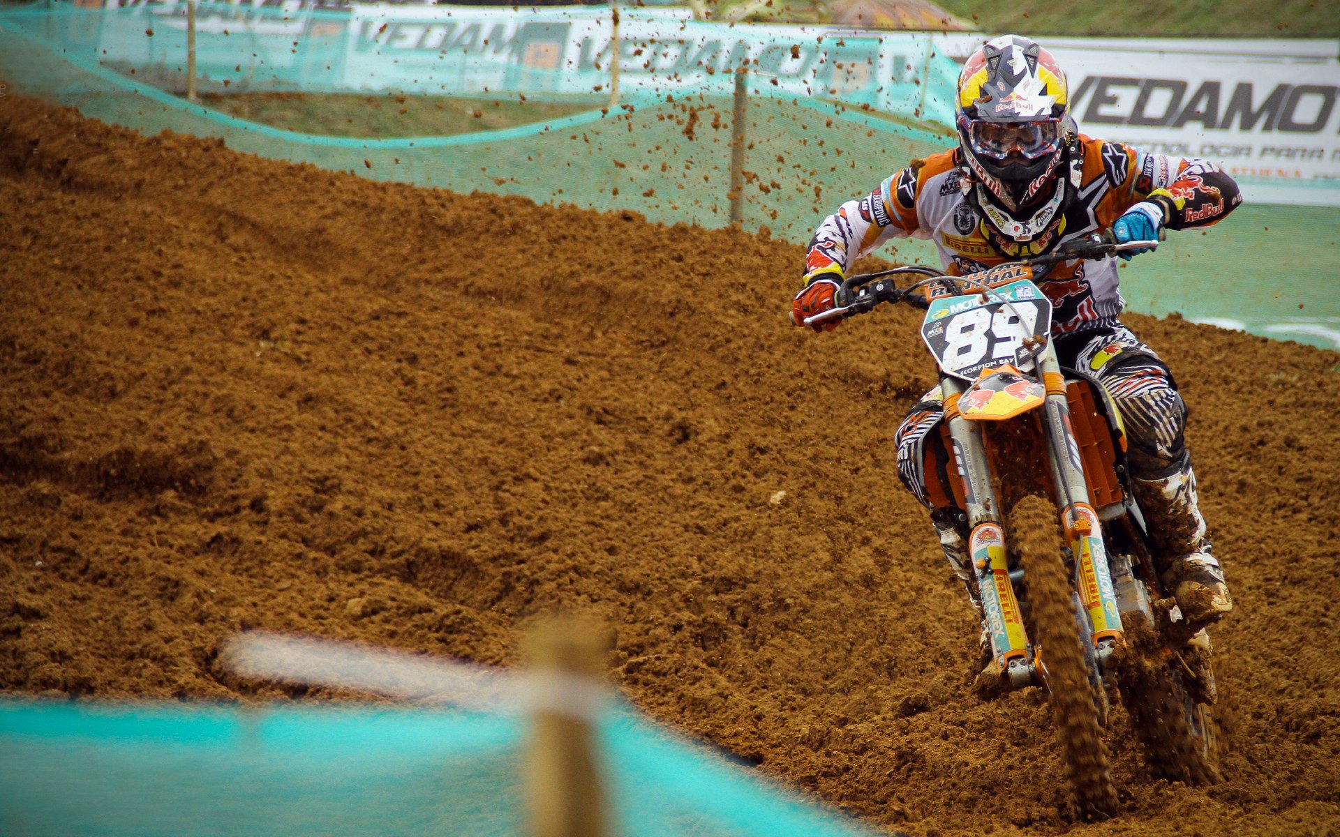 单节风暴与赛道缠斗,竞技场上的一锤定音时刻