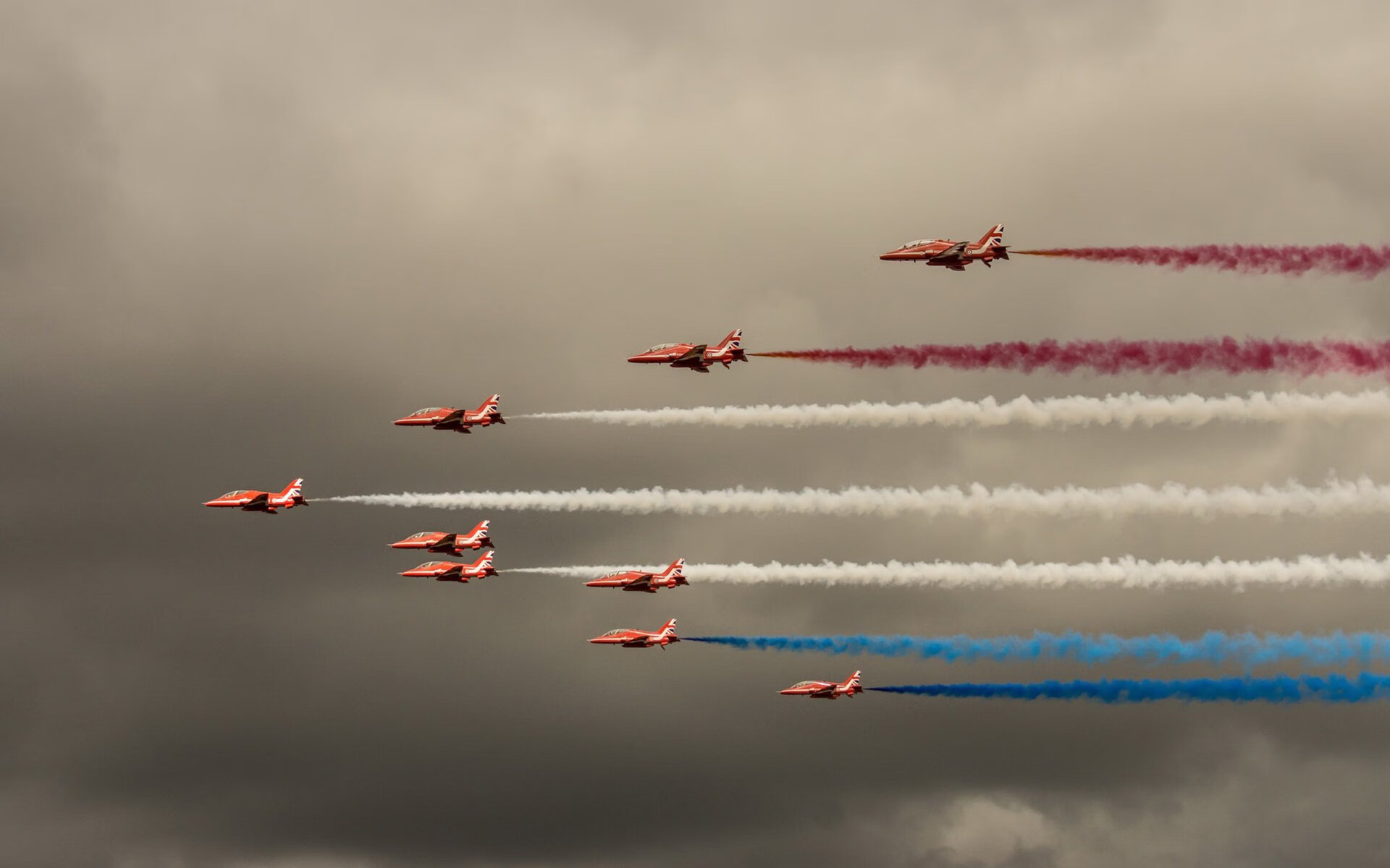 友谊赛迷雾，当巴拉圭披上凯恩的荣光